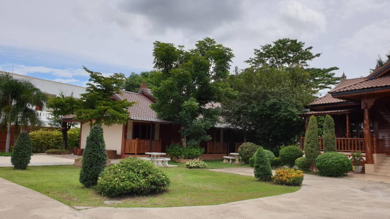 Baan Maneekan Sukhothai Esterno foto